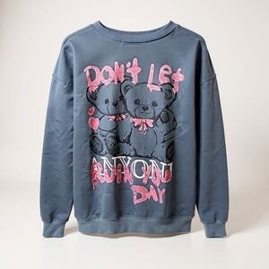 Wound Up Juniors Teddy Bear Sweatshirt. Small